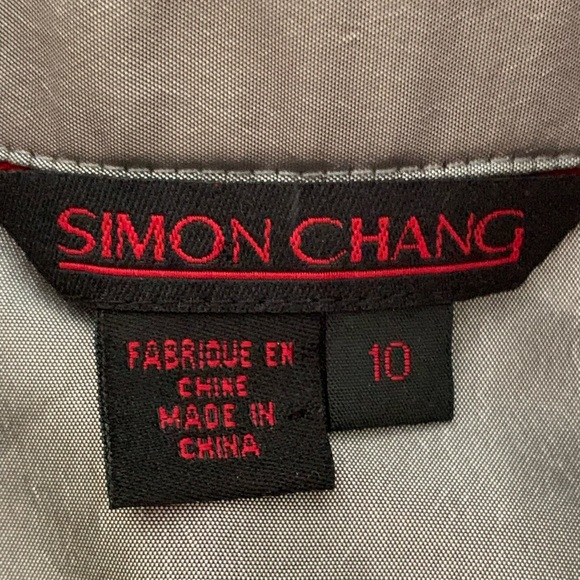 Simon Chang woman’s size 10 silver button down - Picture 4 of 11